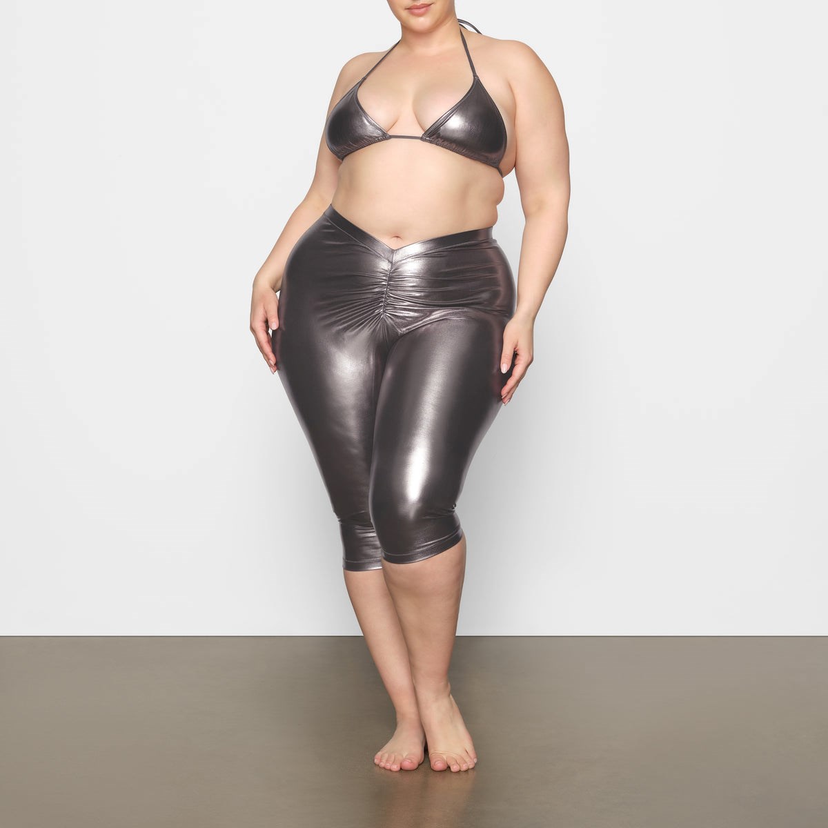 SKIMS Metallic Swim V-waist Pant Carbon | EH4981235