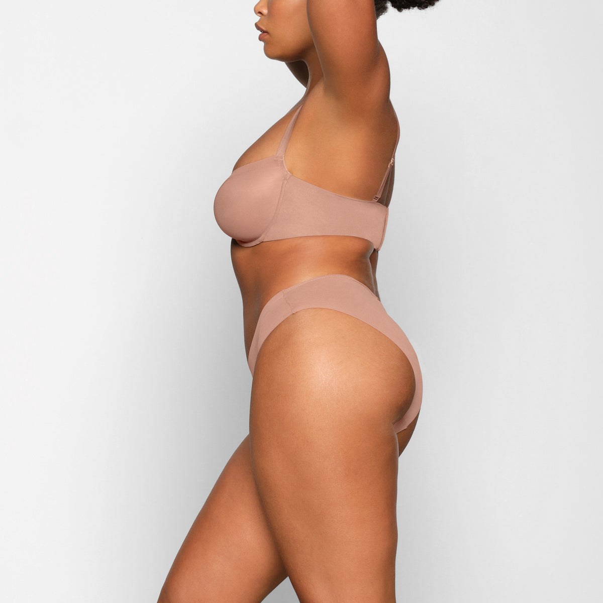 SKIMS No Show Molded Unlined Balconette Bra Sienna | UC3450187