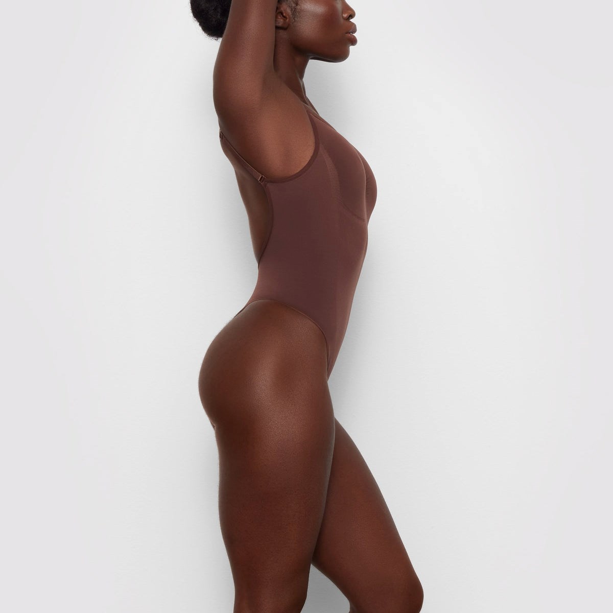 SKIMS Seamless Sculpt Low Back Tanga Bodysuit Cocoa | PM0596724